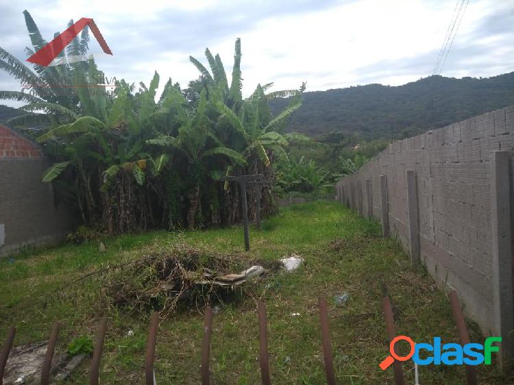 Terreno em Bombas com 408 m²