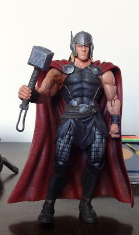 Thor Marvel Select The Mighty Disney Original Boneco Action