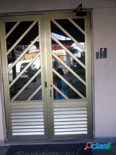 VENDE-SE APARTAMENTO NO SERRARIA! CONDOMÍNIO VIDA NOVA!