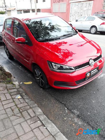 VOLKSWAGEN FOX TRENDLINE 1.6 FLEX 8V 5P VERMELHO 2015 1.6