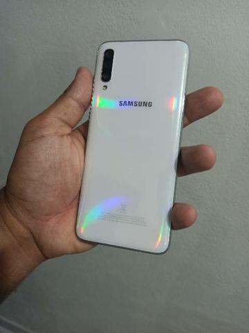 V/T Samsung A70 128GB/ 6GB de RAM(sou de Linhares)