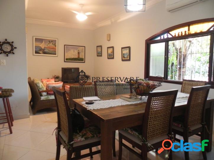 Venda: Casa térrea à 100 metros da praia - Bairro Indaiá