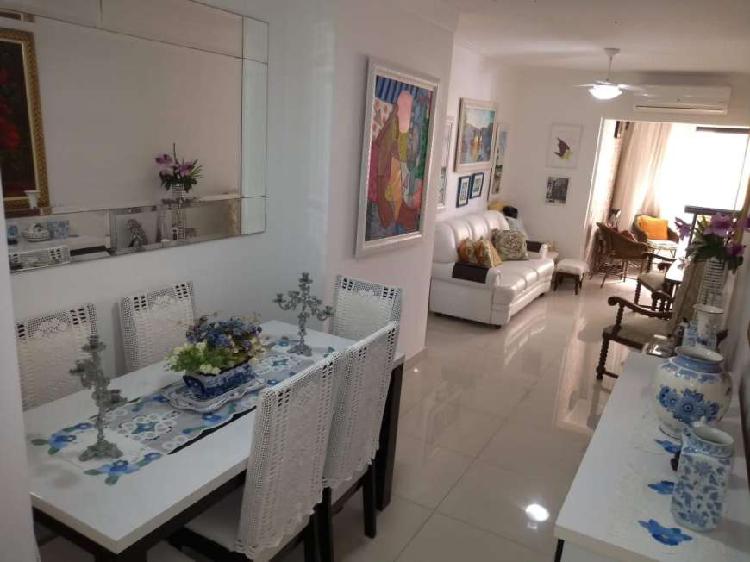 apartamento reformado, decorado e planejado proximo ao