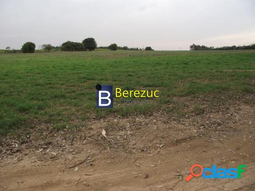 Área rural com 121.000 m²