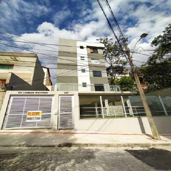 Apartamento com 2 quartos e armários no bairro Ouro Preto,