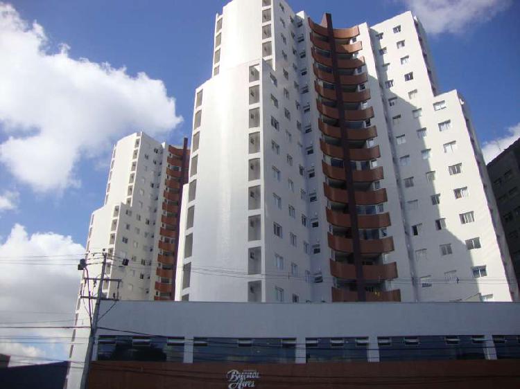 Apartamento para aluguel tem 78 metros quadrados com 2