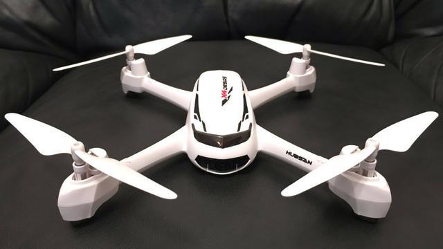 Drone com GPS: Hubsan - FPV X4 Desire (H502S) fone * zap *