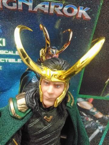 Figura de ação Loki 25cm Marvel vingadores