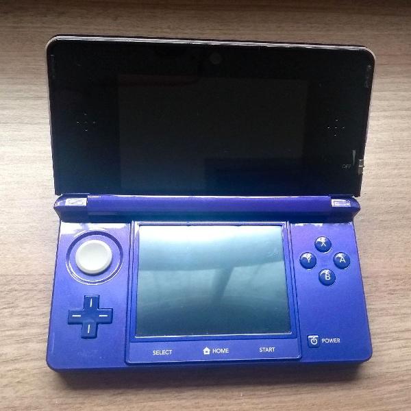 Nintendo 3DS roxo com case