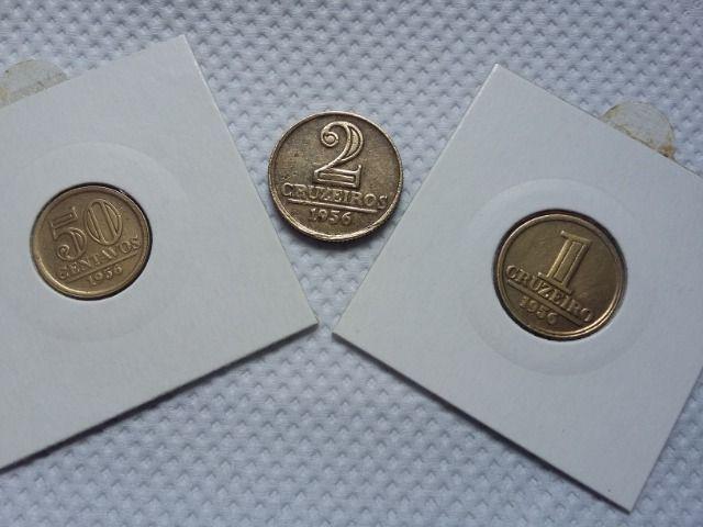 Três moedas de 1956 (módulo menor)