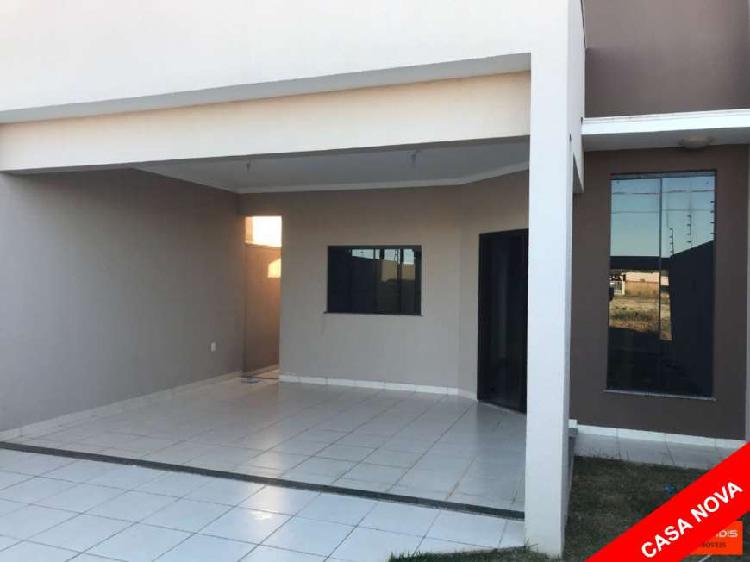 Vende-se em Sinop, casa com 127,64 m² de construção, com