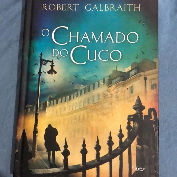 livro o chamado do cuco capa dura