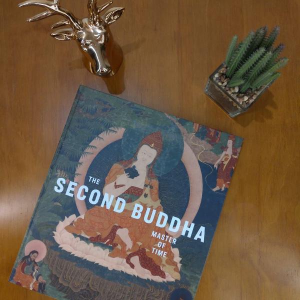 livro the second buddha master of time importado em inglês