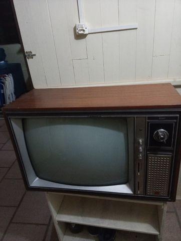 Antiga tv semp toshiba