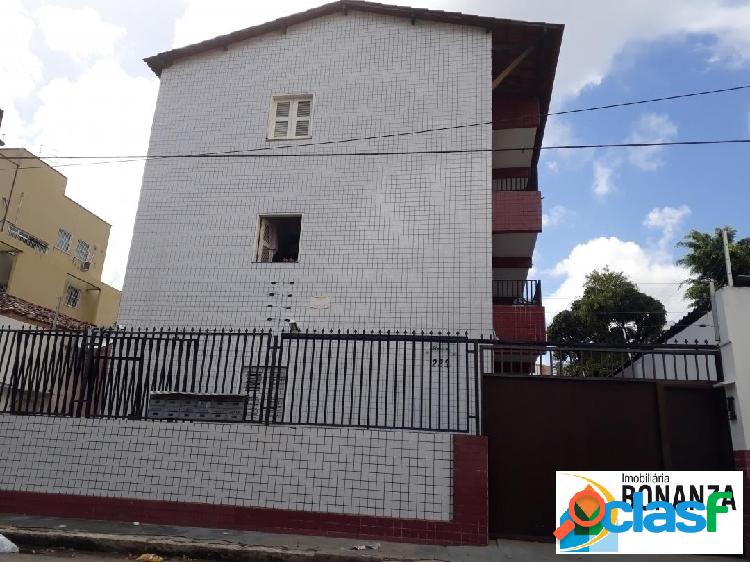 Apartamento com 02 quartos e garagem no bairro Aldeota