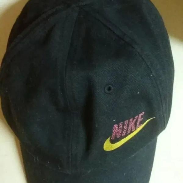 Boné Nike Onça