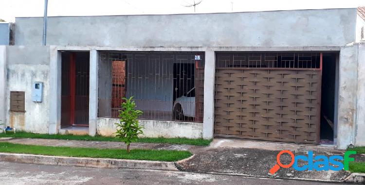 CASA NO PINHEIROS II EM SORRISO-MT