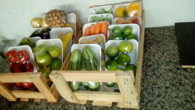 CX kit de frutas e legumes
