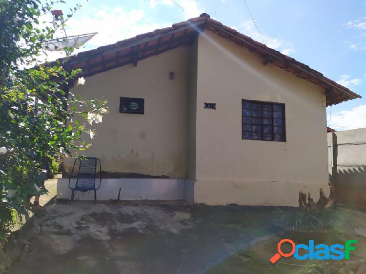 Casa 2 Quartos com 1 Suite. Proximo a Av Bahia !!