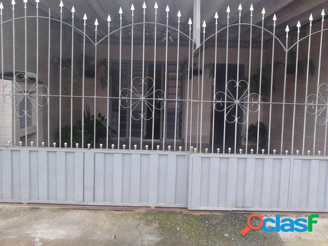 Casa no jardim Santa Inês I
