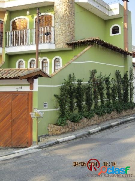 Casa sobrado 2 suítes, 130m², 3 vagas - Metrô Patriarca