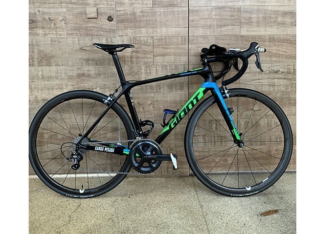 giant tcr full carbon road bike