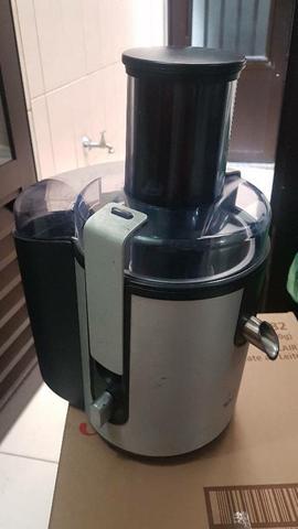 Juicer Philips Walita 110v - 700W Novo