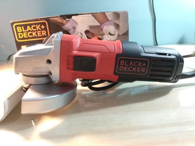 Lixadeira/Esmerilhadeira Angular 650W Black Decker [Produto