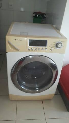 Maquina de lavar electrolux eco tirbo lava e seca 10.5 kg