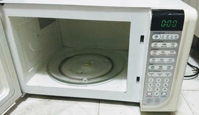 Microondas Eletrolux, 31 litros