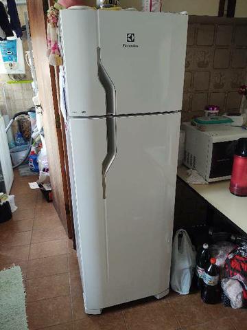 Refrigerador Eletrolux Duplex DC35A