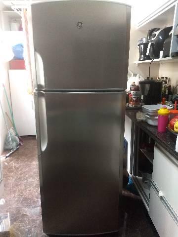 Refrigerador/ Geladeira GE modelo RFGE 700 Inox - 445 L