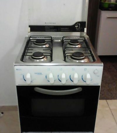 Vende-se Fogão 4 bocas Esmaltec