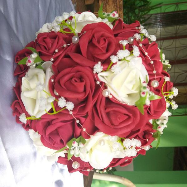 bouquet artificial cor marsala