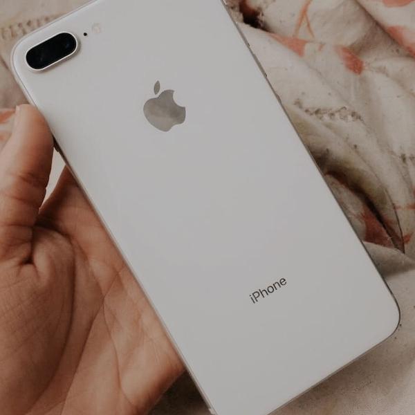 iphone 8Plus 64gb