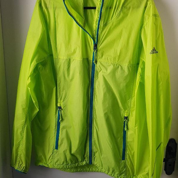 jaqueta corta vento verde