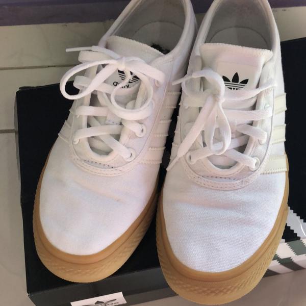 tênis adidas branco