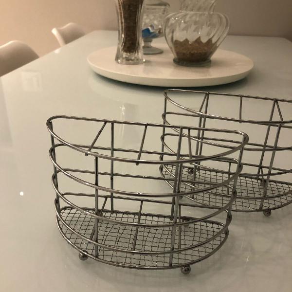 1 porta talheres de inox