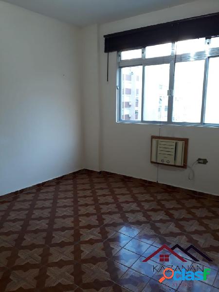 Apartamento com 1 dormitório no Gonzaga em Santos