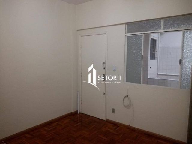 Apartamento com 2 dormitórios para alugar, 76 m² por R$