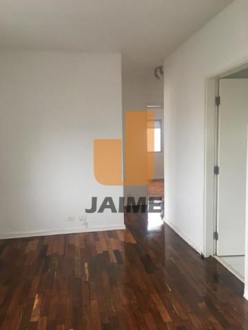 Apartamento padrão com 2 dormitórios e 1 vaga.