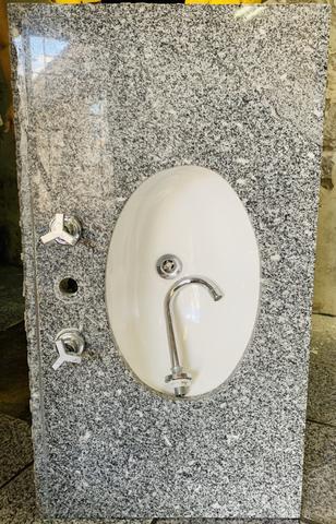 Bancada para banheiro em mármore