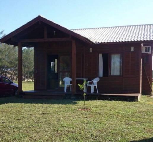 Casa estilo cabana a 50 mts da praia Balneário Gaivota SC