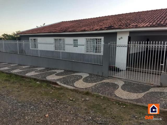 Casa para alugar com 4 dormitórios em Uvaranas, Ponta