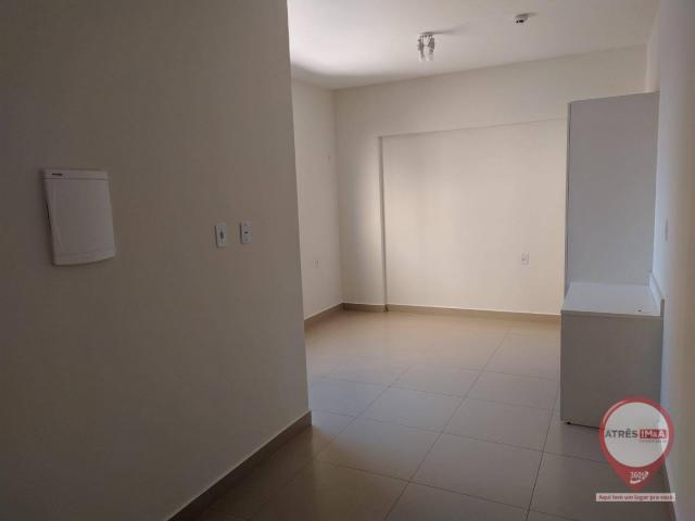 Kitnet com 1 dormitório para alugar, 27 m² por R$ 800/mês