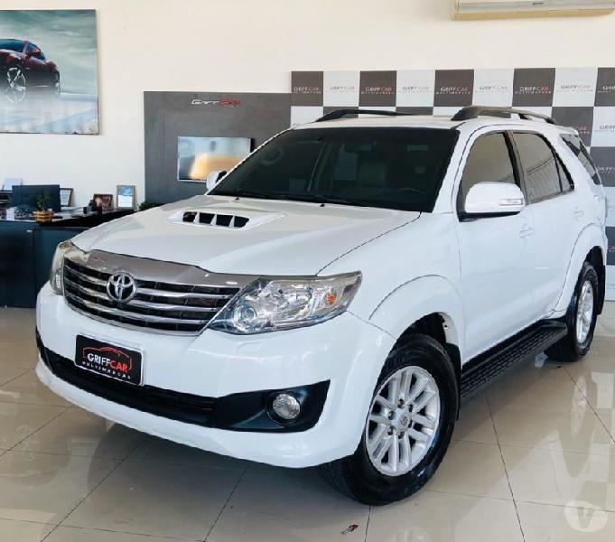 TOYOTA HILUX SW4 3.0 SRV 4X4 16V TURBO 2013