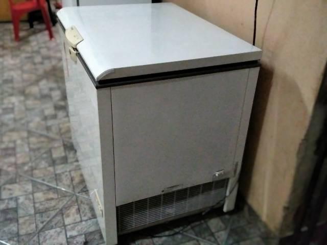 Vendo freezer Consul 310 l semi novo