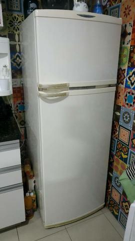 Vendo geladeira duplex Brastemp Frost Free 350 litros