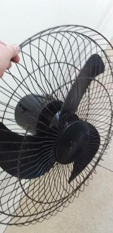 Vendo um ventilador delta Premium wts 220