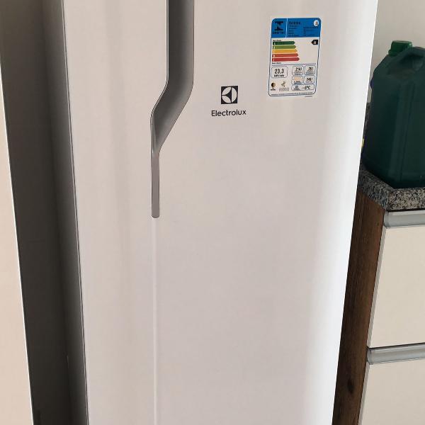 geladeira electrolux re35, nova! com garantia até dezembro